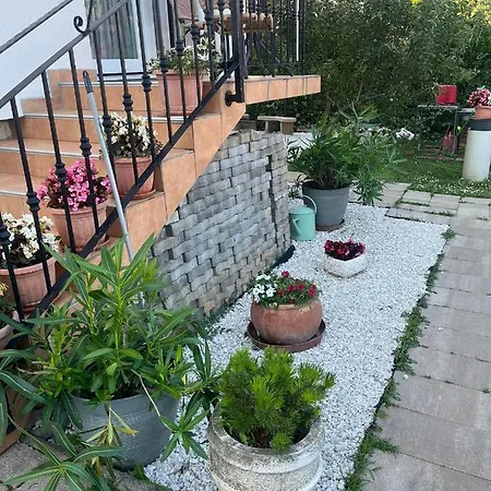 Rege Apartament Alsóörs